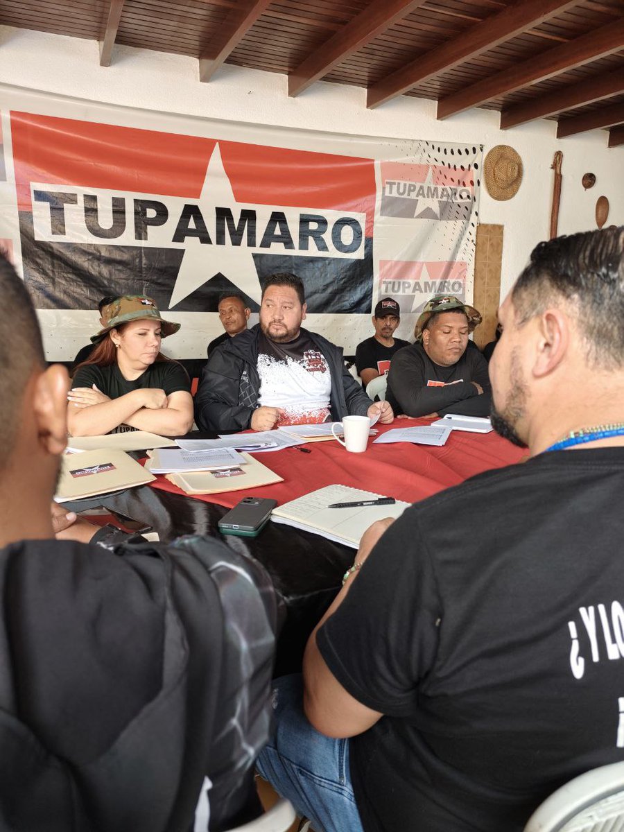 "Hay que trabajar constantemente en una agenda organizativa en el país bajo la filosofía de la praxis, debemos equilibrar el poder político, bajo el método del intelectual colectivo".
<a href="/WBenavides_MRT/">Williams Benavides</a> Sec. Gral. Nal. Desde la reunión de la Dirección Nacional Ampliada.
#ComunaONada