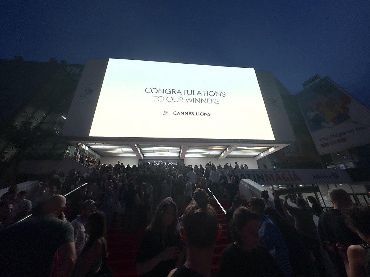 estwire's tweet image. #CannesLions2025
最後の1枚。エディター/コンポジターとして参加させてもらえるのは本当にレアケースなので、クリエイティブに活かせるよう頑張ります💪🏻