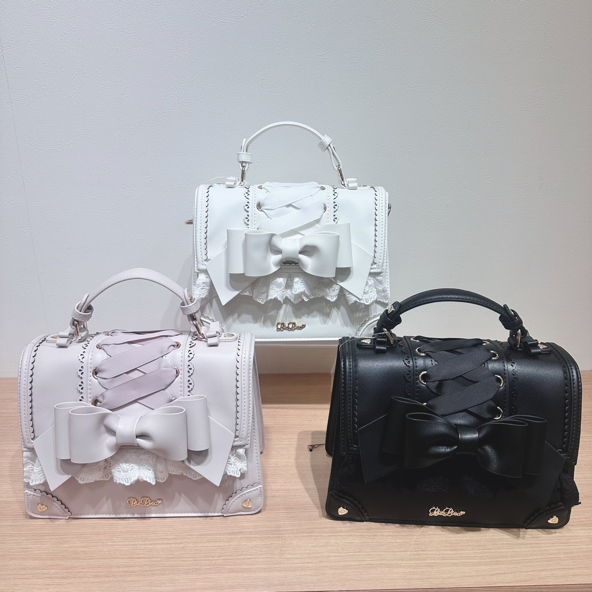 リズリサ LIZ LISA レースアップフラップ3Wayバッグ LIZ LISA Official Online Store Girly Fashion｜ Tokyo Kawaii Life