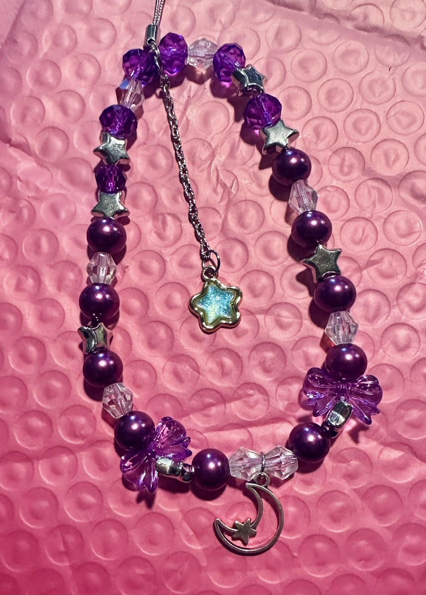 Got my adorable custom <a href="/DecoraCharms/">Decora Charms 🤍 VTuber Based Phone Charms</a> phone charm in the mail today! They designed it and had it sent out super quick and it’s SO CUTE! 😍💜

Definitely check them out- and don’t forget to use code “Blondie” when you checkout for 10% off on their site! ✨