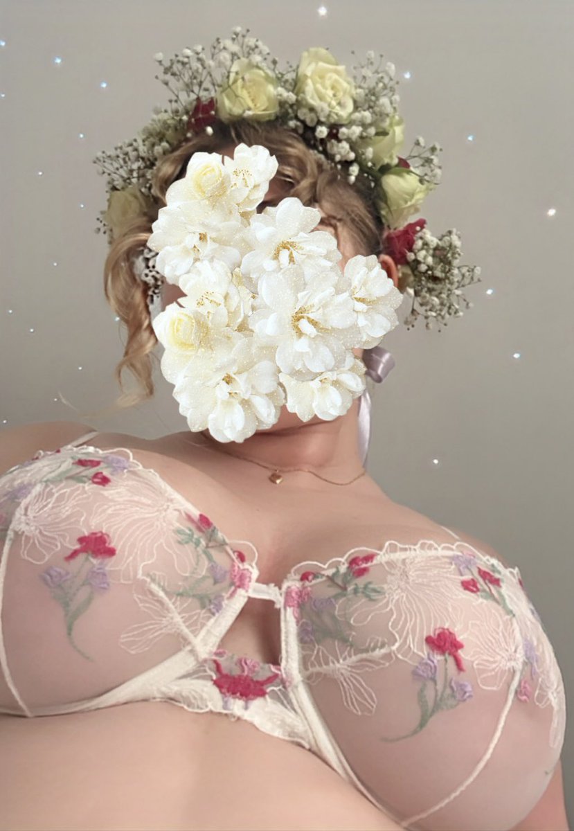 cha0ticflower's tweet photo. Happy Midsummer 💐
#nsfwtwtًً #nsfw https://t.co/wPbFNNZlZm