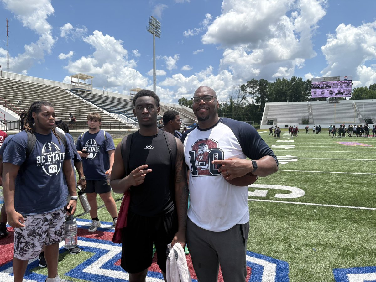 CaydenDonaldso6's tweet image. Had a great day at camp at @SCState_Fb today @coach_poke @coachberry77 @coachhowardg @scstate_fb @coachjodaffer @RjStar_