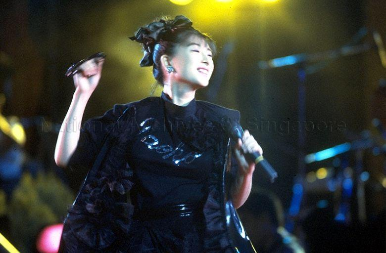 sida_eee's tweet photo. Naoko Kawai performs at Singapore River Hongbao Special 1988 Variety Show

New-old pictures from the National Archives of Singapore.

I can't request high quality photos due to some reason (Site wouldn't proceed when clicking😭)

Anyways, thank you, Singapore! https://t.co/EWQEL8cVh7