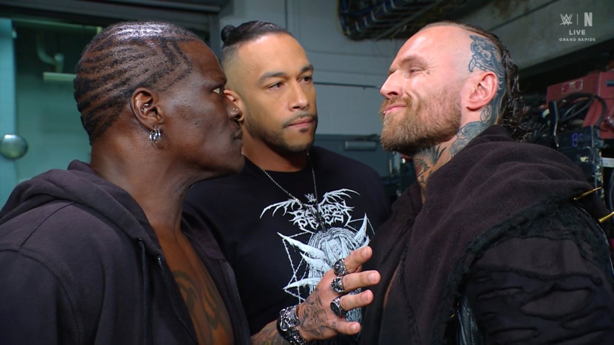 THE TRUTH WHISPERER IS HERE #smackdown