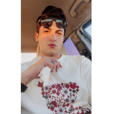 tt_ri90's tweet photo. #صورة_جديدة_للملف_الشخصي https://t.co/Ruhph3xQM3