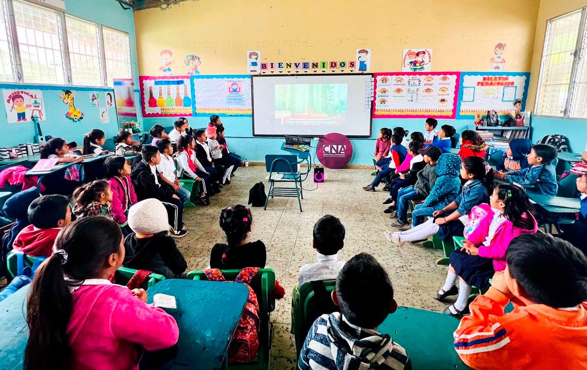 En la visita del CNA al departamento de Intibucá, llegamos al Centro de Educación Básica (CEB) José Cecilio del Valle en Zacate Blanco, Yamaranguila, Intibucá, donde trabajamos con estudiantes de primero a noveno grado con nuestro programa de valores.

Al igual que en otras