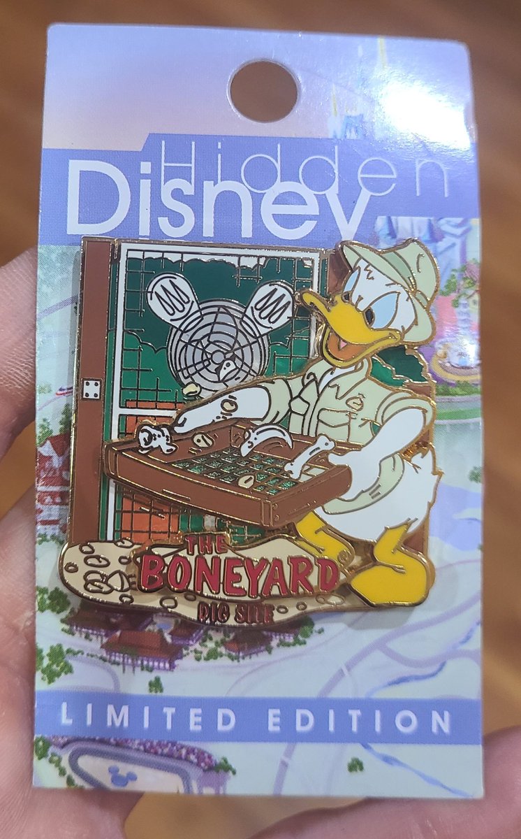 Beesaurus28's tweet image. What an ironic find given the news this past week... 😭🥺🦖🦕 #TheBoneYard #animalkingdom #dinoland