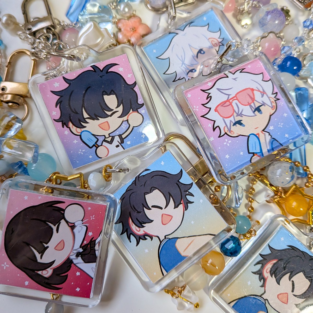 doodleroos's tweet image. Updated my shop with all new link click merch 😳