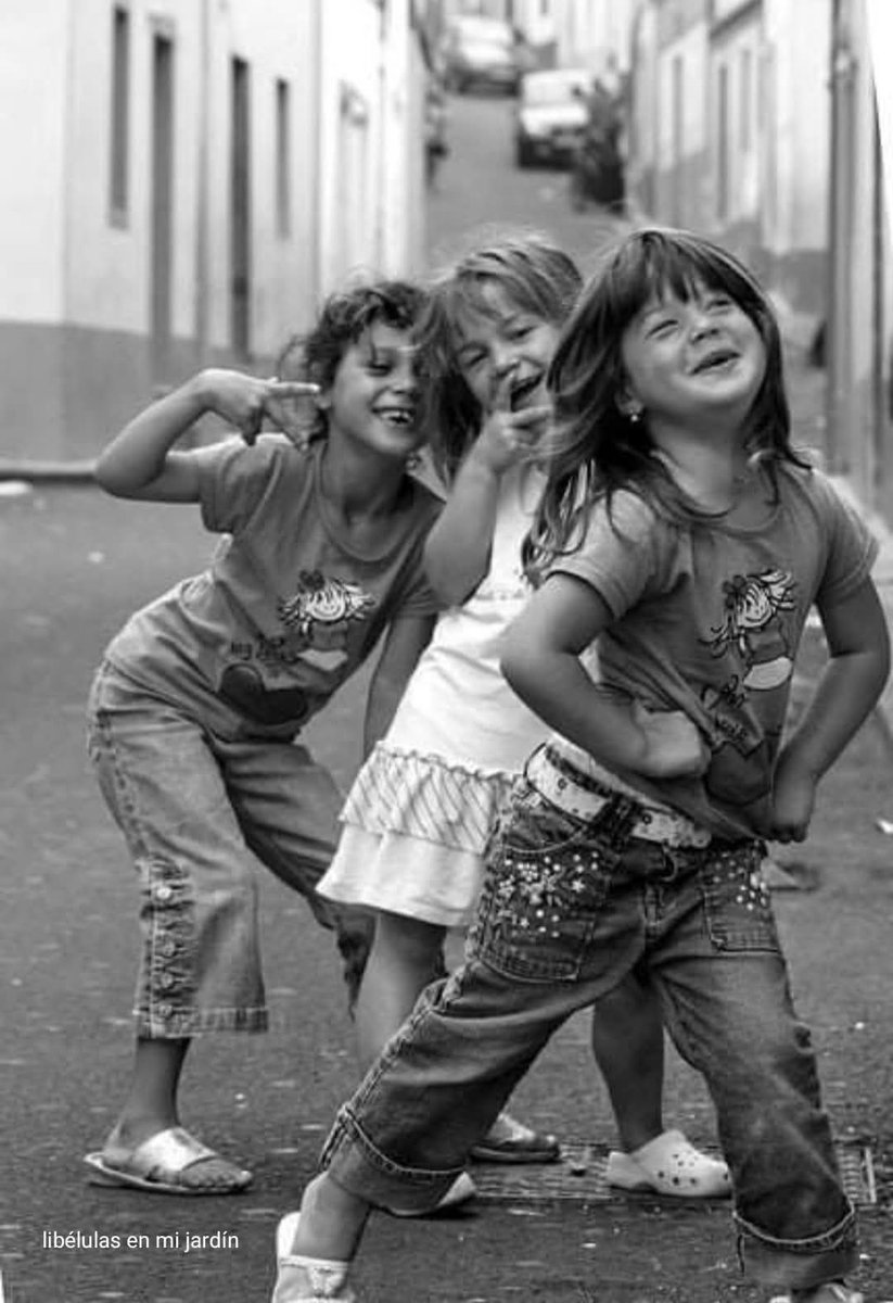 Alejandra Suárez (@alejandrasuar3z) on Twitter photo #ChismeDeBarrio “Esta vida es para amar, compartir, aprender, sonreír, cuidar, perdonar, reír, abrazar, ayudar, bailar, preguntarse, sanar y aún más amar.."
<a href="/YekiAlare/">𝕐𝕖𝕜𝕚💜✨️</a>
<a href="/GenvieveMx/">Ɠҽղօ🌻🦋</a>
<a href="/MarcelaErcia/">🕉MARCE🐉⚖ #MarceTeAyuda🔮#MarceLive🔄 Meme y Popi</a>
<a href="/florchicana/">Selene 𝕏🖤Perfectly imperfect 🖤❌DM❌</a>
<a href="/cano271201/">J.Cano 🇳🇮28K🇳🇮 #BestWarriorsTeam</a>
<a href="/guwevara/">fario♐sagitario</a>
<a href="/charlypool222/">CH🅰️RLY 🧞♂️🇦🇷🇲🇽💙💛💙</a>
<a href="/__elGato__/">El Gato Del Tuiter</a>
<a href="/Barbie0000_/">Gatita ❤️🐾🌹</a> #ChismeDeBarrio “Esta vida es para amar, compartir, aprender, sonreír, cuidar, perdonar, reír, abrazar, ayudar, bailar, preguntarse, sanar y aún más amar.."
<a href="/YekiAlare/">𝕐𝕖𝕜𝕚💜✨️</a>
<a href="/GenvieveMx/">Ɠҽղօ🌻🦋</a>
<a href="/MarcelaErcia/">🕉MARCE🐉⚖ #MarceTeAyuda🔮#MarceLive🔄 Meme y Popi</a>
<a href="/florchicana/">Selene 𝕏🖤Perfectly imperfect 🖤❌DM❌</a>
<a href="/cano271201/">J.Cano 🇳🇮28K🇳🇮 #BestWarriorsTeam</a>
<a href="/guwevara/">fario♐sagitario</a>
<a href="/charlypool222/">CH🅰️RLY 🧞♂️🇦🇷🇲🇽💙💛💙</a>
<a href="/__elGato__/">El Gato Del Tuiter</a>
<a href="/Barbie0000_/">Gatita ❤️🐾🌹</a>