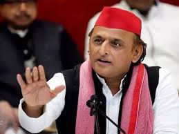 अखिलेश यादव जी मुख्यमंत्री होते तो
एक छोटी सी नौकरी के विज्ञापन के लिए 7 साल से हम सबको पापड़ नहीं बेलना पड़ता

बहक जाते हो तुमसब चुनाव के समय में,मंदिर मस्जिद और हिन्दू मुस्लिम में

चुनाव के बाद तुम्हे नौकरी और घर परिवार की स्थिति याद आता है..जिसकी देन है 7 साल से झेल रहे हम सब।