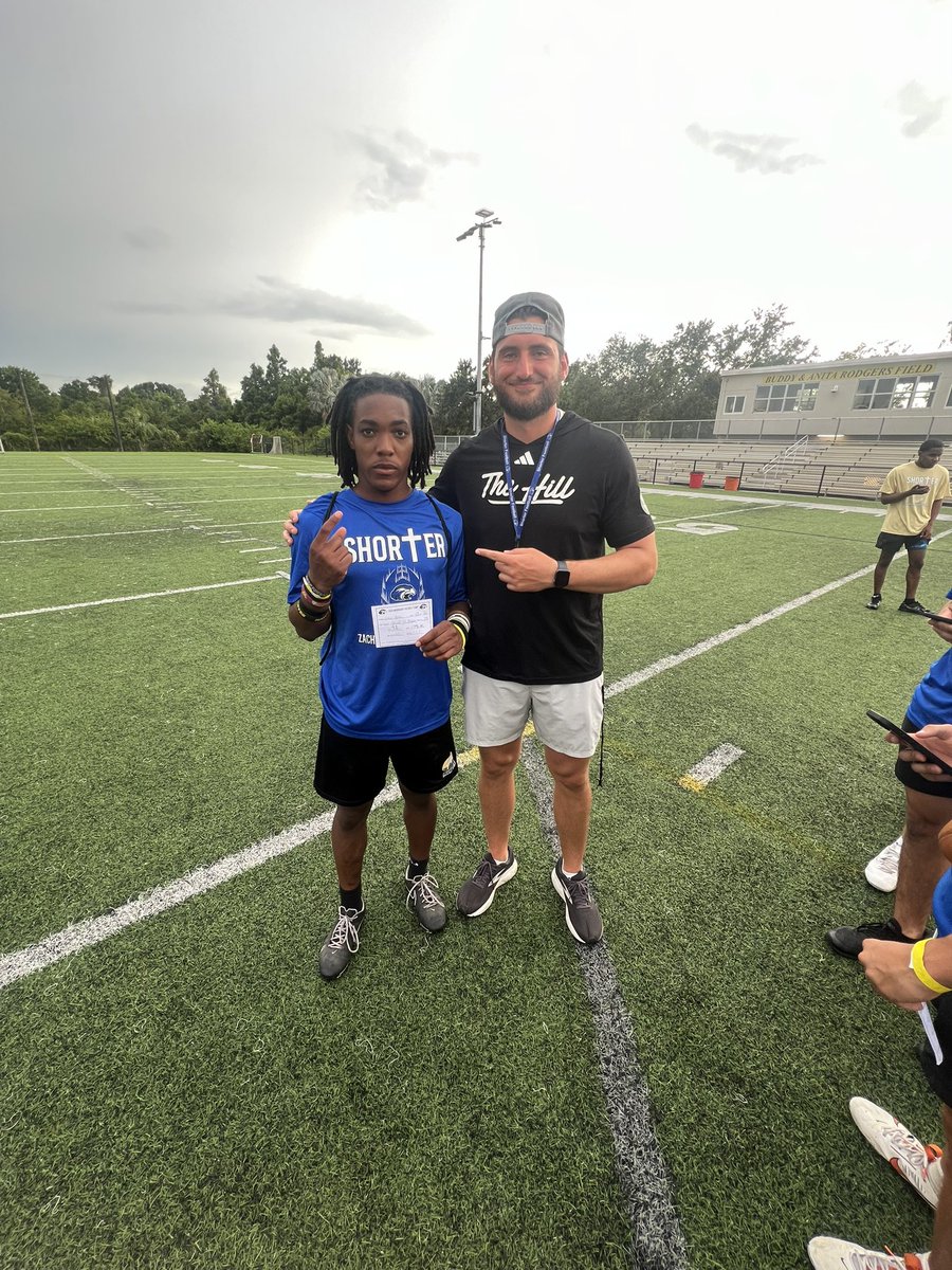 EshoiEwers's tweet image. Had a great Camp today @Shorter_FB
4.5 (40) 1v1s 8-11 WR 1–2 DB
@CoachKen17 @SFACoachMartin @CoachRoyal63 @CoachTroyTaylor @RecruitReady @PrepRedzoneFL @THEPLATFORMDR @RealNews102
@247recruiting @CoachSmith91 @_CoachWallace @CoachStevensFB @CoachDietlSU @coachmorrison58