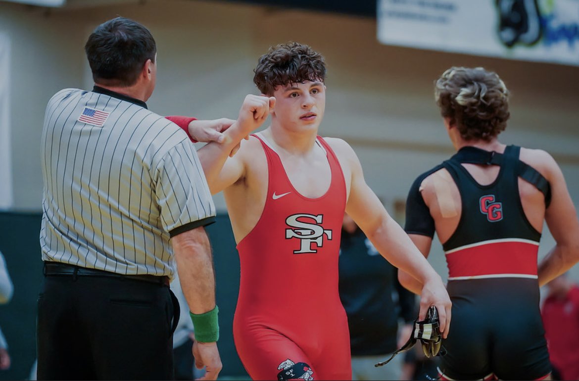 Griffin LaPlante teched Justus Heeg (Illinois) today. Heeg is ranked #4 at 150 lbs, and is the #3 recruit in the Class of 2028.

LaPlante continues to show up to the biggest tournaments — and beats the best guys. More to come from LaPlante.

📸 WNY Wrestling Central