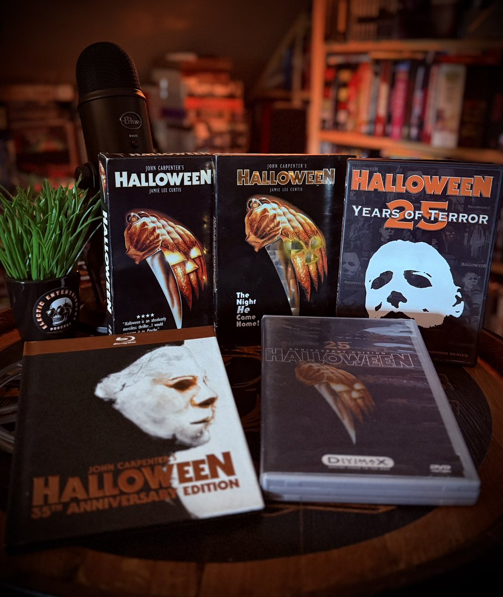 ElecticEnterta1's tweet image. Anchor Bay had some of the best releases of my favorite film. 🎃 🔪 

@anchorbayarchives 

#halloween #vhs #dvd #bluray #anchorbay #physicalmedia