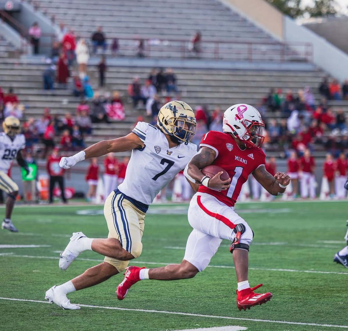 esa wittingburg (@esawittingburg) on Twitter photo #AGTG I am Blessed to Receive My 9th Division 1 Offer from <a href="/ZipsFB/">Akron Football</a> #2TB
#CircleTheWagons #OnOurOwn <a href="/RoboLeonard/">Anthony Leonard</a> <a href="/Coach_BNeal/">Bishop Neal</a> <a href="/Baj_Blitz/">Coach Baj</a> <a href="/COACH_JAKES/">J JACOB</a> <a href="/TheUCReport/">Billy Tucker</a> <a href="/247Sports/">247Sports</a> <a href="/On3sports/">On3</a> @RivalsRichie <a href="/RivalsFriedman/">Adam Friedman</a> <a href="/BrianDohn247/">BrianDohn247</a> @SWiltfong <a href="/ChadSimmons_/">ChadSimmons</a> #AGTG I am Blessed to Receive My 9th Division 1 Offer from <a href="/ZipsFB/">Akron Football</a> #2TB
#CircleTheWagons #OnOurOwn <a href="/RoboLeonard/">Anthony Leonard</a> <a href="/Coach_BNeal/">Bishop Neal</a> <a href="/Baj_Blitz/">Coach Baj</a> <a href="/COACH_JAKES/">J JACOB</a> <a href="/TheUCReport/">Billy Tucker</a> <a href="/247Sports/">247Sports</a> <a href="/On3sports/">On3</a> @RivalsRichie <a href="/RivalsFriedman/">Adam Friedman</a> <a href="/BrianDohn247/">BrianDohn247</a> @SWiltfong <a href="/ChadSimmons_/">ChadSimmons</a>