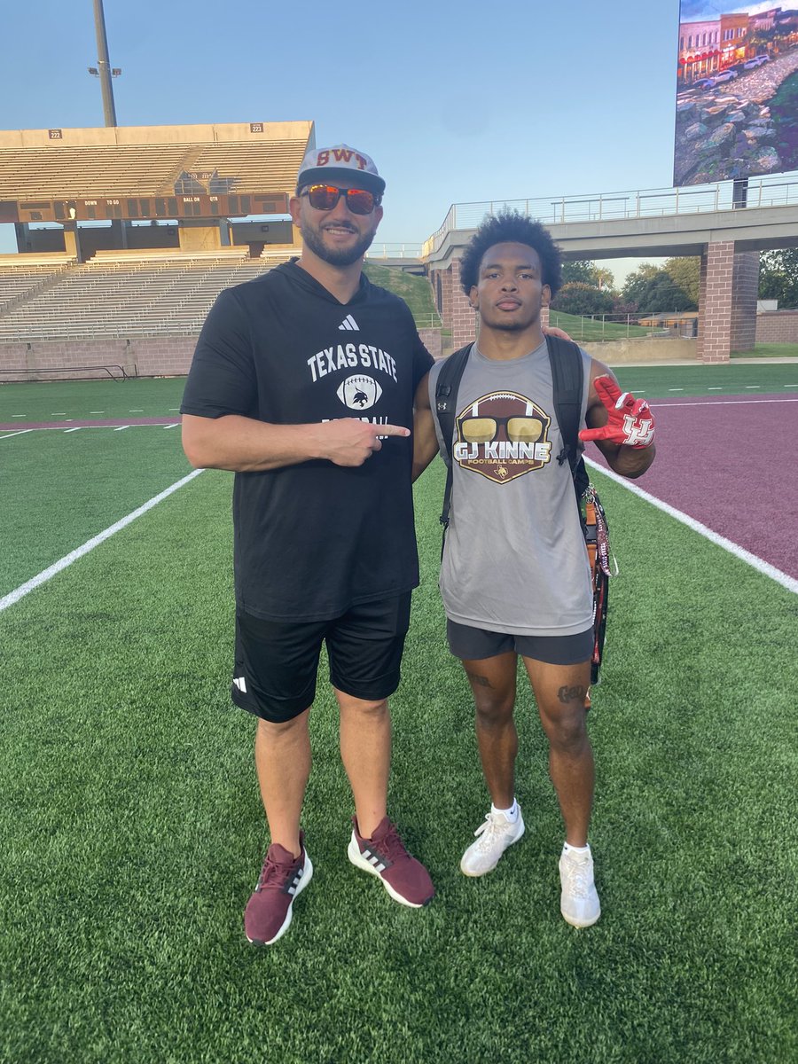 david_clack2's tweet image. Today I attended the @TXSTATEFOOTBALL camp with my hometown partners made a lot of good plays on both sides of the ball. Great coaching also @CoachNealy @CoachMart1nez @BWells409 @247recruiting @PrepRedzoneTX @path2greatnss