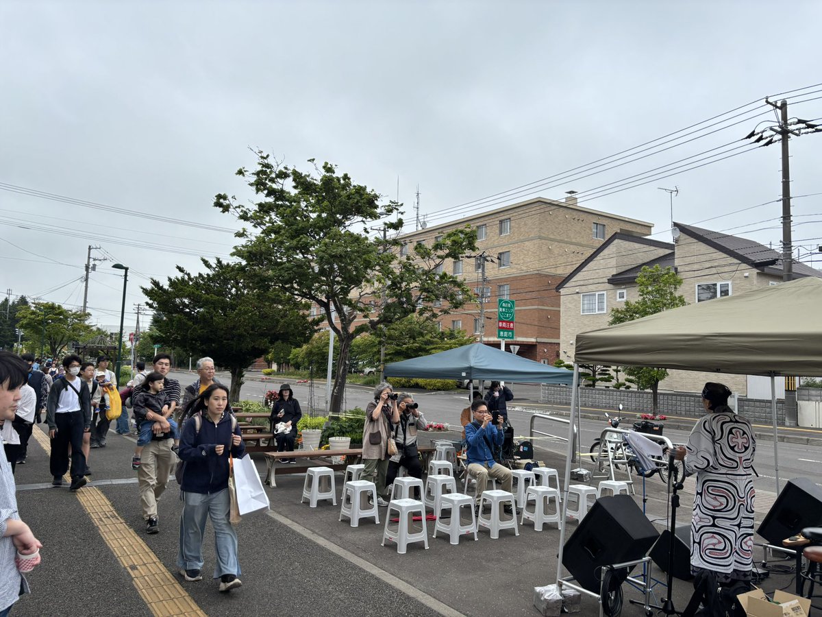 Is_aco's tweet photo. 始まりました！
ストリート祭もにぎわっています https://t.co/nmqSsUw5qN