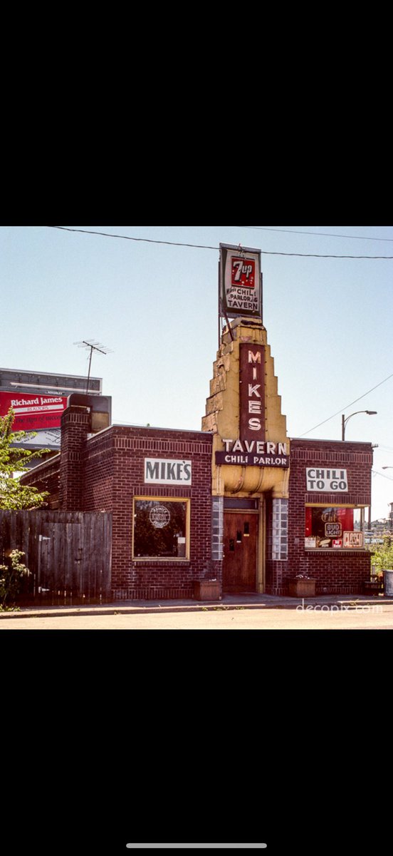 mikechiliparlor's tweet image. Game 7 of the NBA Finals is Sunday at 5pm. Yes!! Mike’s Chili Parlor will open at 4:30pm to cheer on the Pacers and “Hate” on OKC. Get in here! @mdseely @MikesChili