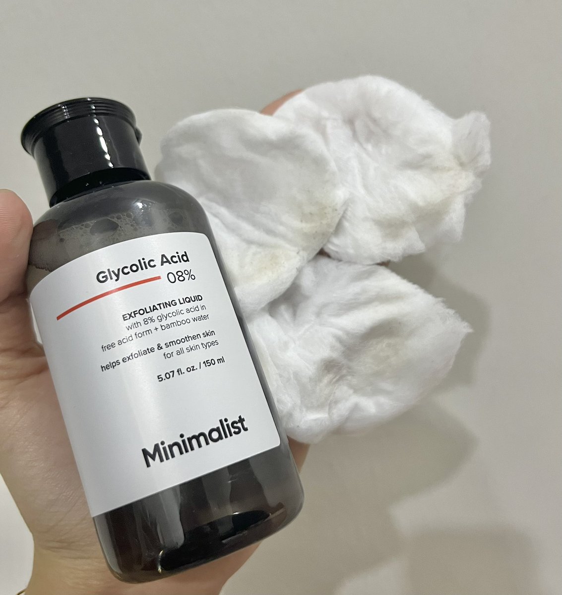 theothermimi_'s tweet photo. Baru pakai seminggu, makin berkurang daki kat leher &amp; ketiak husband i. Power sangat ni 😮‍💨🙌🏻

Patutlah orang cakap serba serbi boleh glow up kalau pakai glycolic acid ni. Esok2 putih la tiak laki aku 🫵🏻 https://t.co/H5UxQoincr
