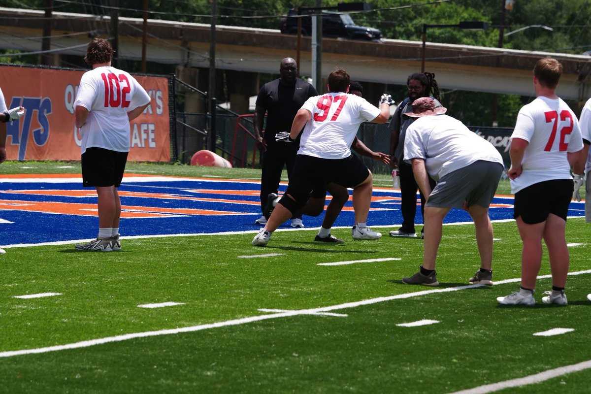 i_wallace72's tweet image. Had an amazing time at LCU and ARKANSAS this week!!!! #InTheLab 🧪
@jeritroser @4thqtmentality @MikeCoppage1 @RoyThompsonFB @rivalswoody @gridironfootbal @MarcusRandall19 @AndyBryson225 @CoachBradSmiley @CoachMateos @WestonZernechel @JeremyO_Johnson @CarlSt_Cyr @CoachShock_OBU…
