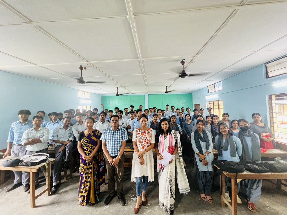 AnjulinaCh47018's tweet photo. Help Aid Foundation ,along with 100 volunteers, is ready to conduct a clean up drive program including the topic of segregation of waste and many more at Narengi Bonda area  to make a positive change . This drive will be continue from 1st July to 30 July. https://t.co/wIuBN2d0XK