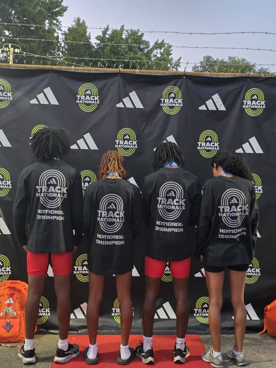 And your Mixed 4x400 National Champions are the young ladies and gentlemen from Red Devil Nation at the 2025 Adidas National Championships in Greensboro, NC. Amazing race! <a href="/RVRHS_Athletics/">RVRHS Athletics</a>