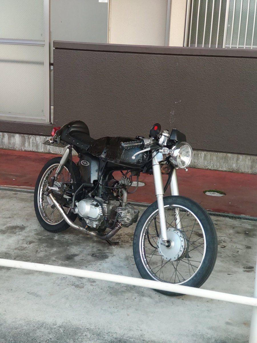 カフェレーサー 1/8スケール フィギュア付き カフェレーサー 1/8スケール フィギュア付き 模型・プラモデル