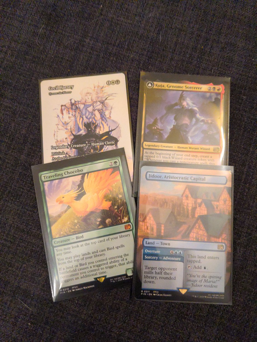 zurashu's tweet image. Very cool drops from mtgxff boosters I got for my birthday! (Grax @RAMDQ )