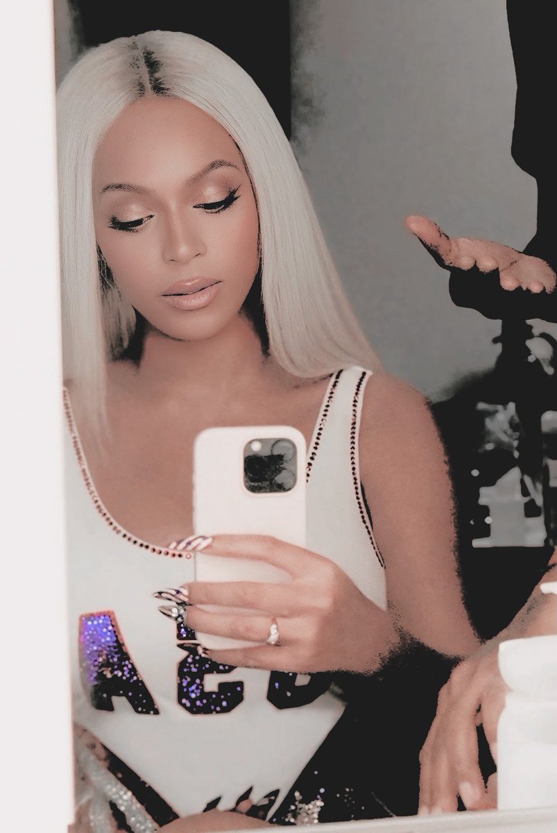 burymeinmugler's tweet image. ᅠ

ᅠᅠ

ᅠ