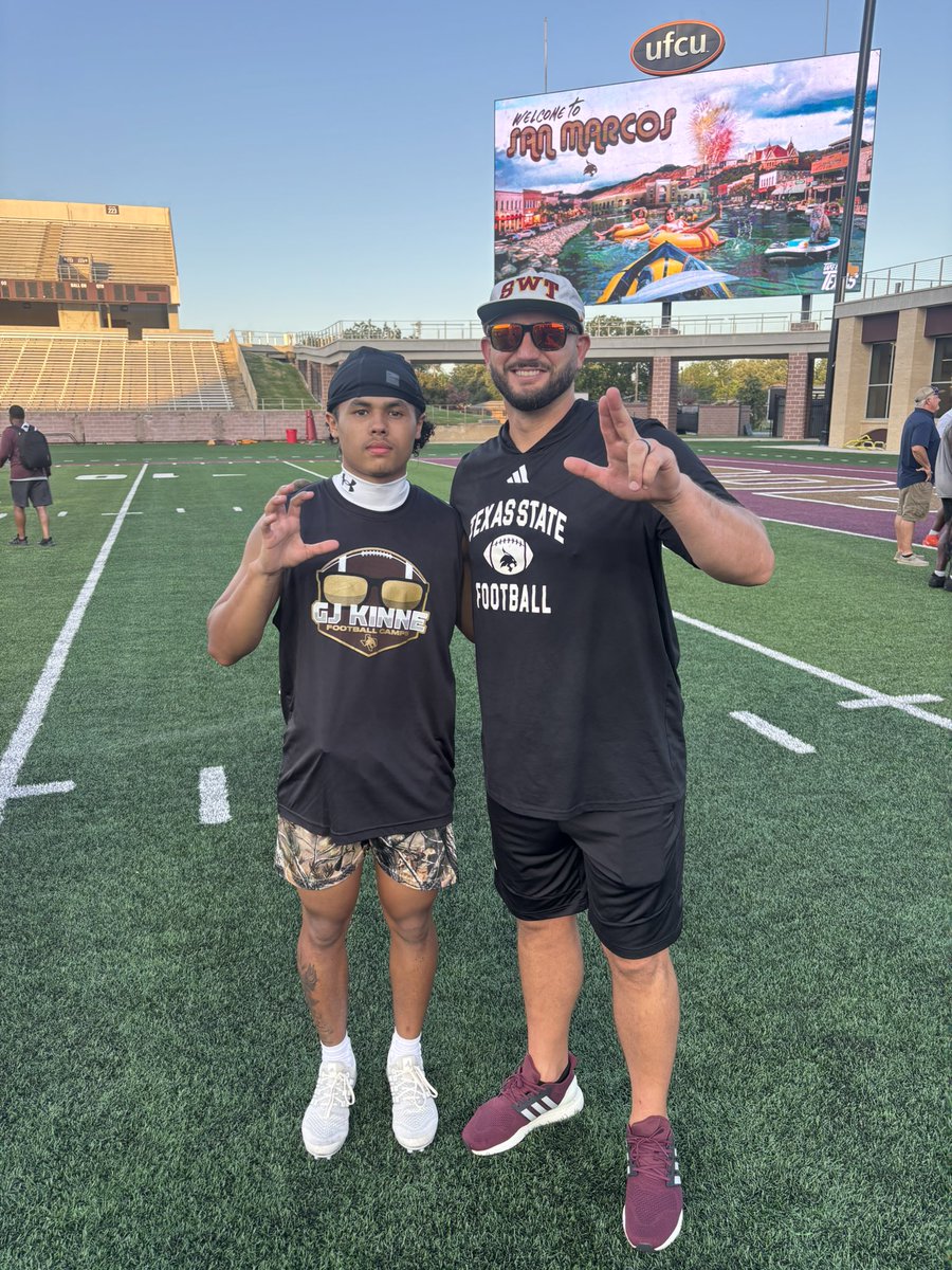 TyScott15_'s tweet image. Thanks for having me at camp today @TXSTATEFOOTBALL! Had fun competing and showcasing my skills.
4/6 on reps today at Slot Wr!
@CoachMart1nez @GJKinne