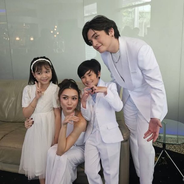 silenzio_eu16's tweet photo. Arissa and Enzo with their pamangkins

©clave sun

#FranSeth https://t.co/nVkA5jq5ir