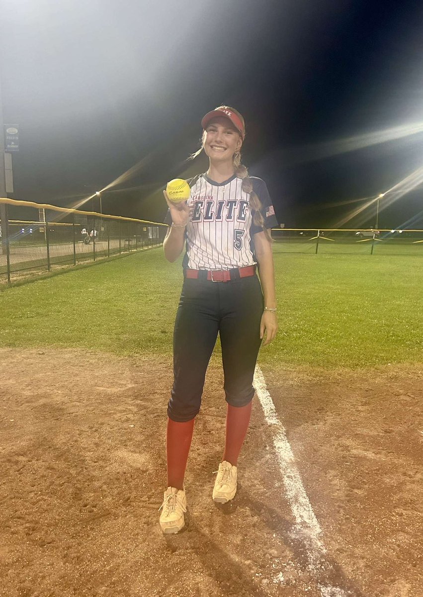 Got a homerun at Senic City tonight! Walked off the game with a 2 run homerun!! So proud of my girls🤍
<a href="/EliteFusetti/">Carolina Elite SC Nat’l - Fusetti</a> <a href="/NWFRaiders_SB/">NWF Softball</a> <a href="/SoftballDaphne1/">Daphne Softball</a> @AnyLeeNWF