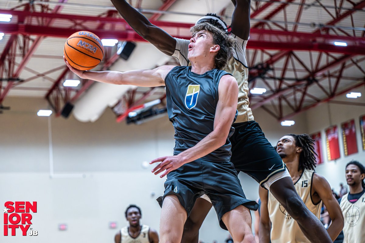 Osby Cavin at BCAT
<a href="/osbycavin11/">Osby Cavin</a> <a href="/JPIImbb/">JPII Mens Basketball Team</a>