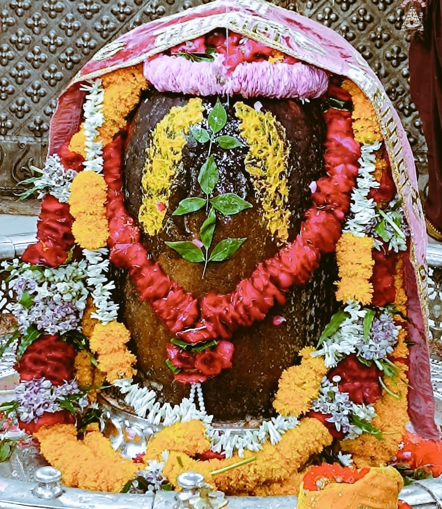 🙏🌹 *जय श्री महाकाल*🌹🙏
*श्री महाकालेश्वर ज्योतिर्लिंग  आरती शृंगार दर्शन*
*21-06-2025 कण-कण में महादेव*💕