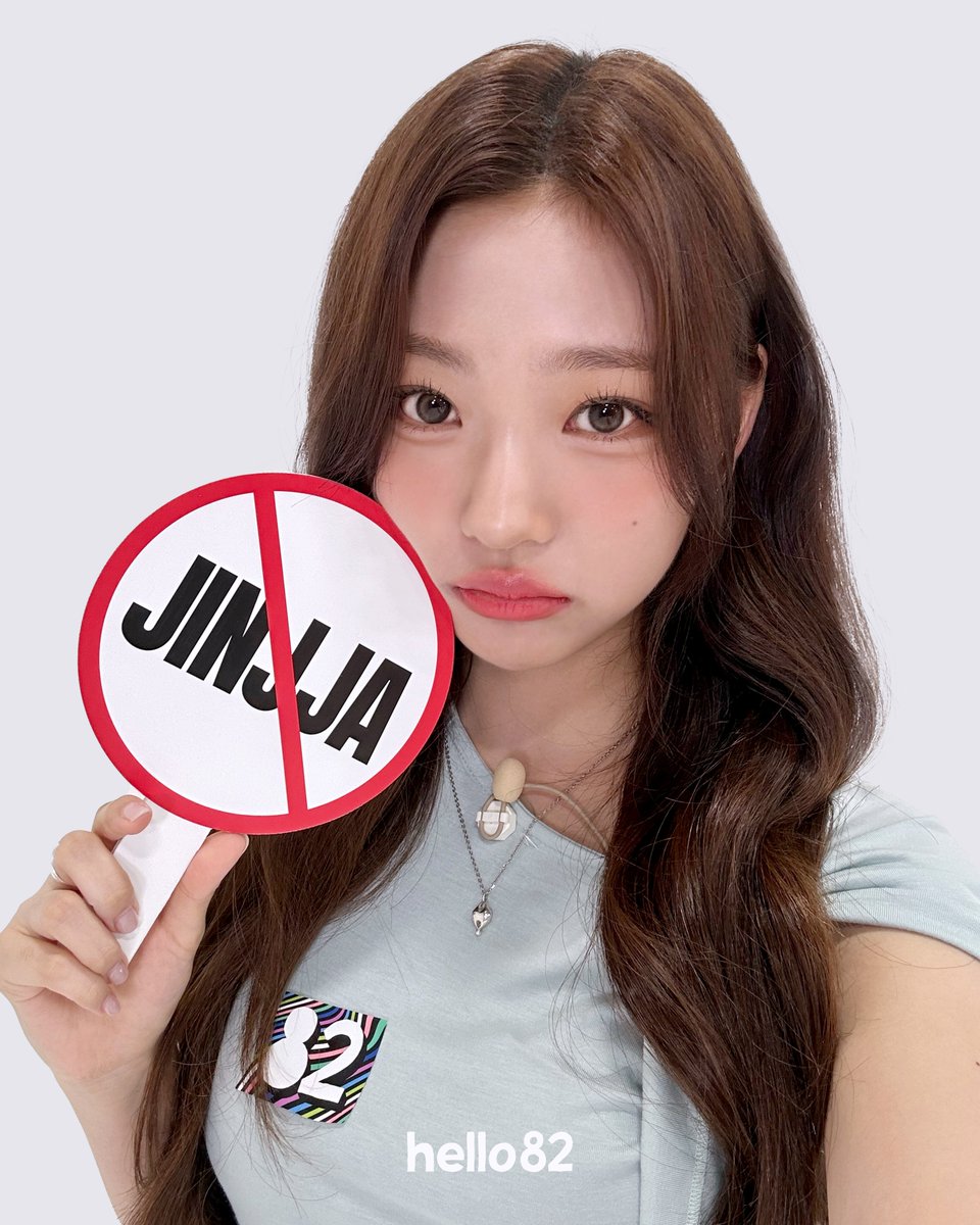 hello82official's tweet photo. Everything else might be a lie, but not these visuals✨

Jinjja Forreal 🗣️🚨 w/ @Hearts2Hearts premieres TOMORROW!
🔗 https://t.co/JMdGZqAEoR 

#JinjjaForreal_Hearts2Hearts #Hearts2Heartsxhello82 #Hearts2Hearts #하츠투하츠 #H2H #hello82 https://t.co/ni0i05Eurf