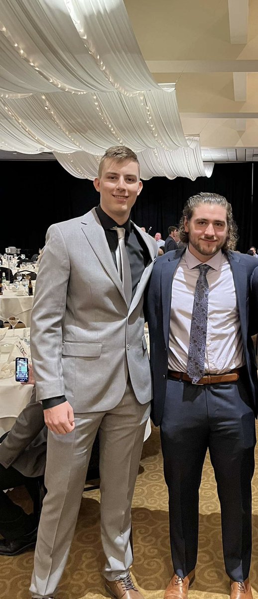 b_sid29's tweet photo. Am lucky enough to have gotten to be teammates with Kevin during my year at BenU. Truly the hardest worker and best player I’ve ever played with. Devastated to hear he’s no longer with us. Honored to have gotten to call him a teammate and a friend during our year together. RIP 🌹 https://t.co/hqIbLuaoIK