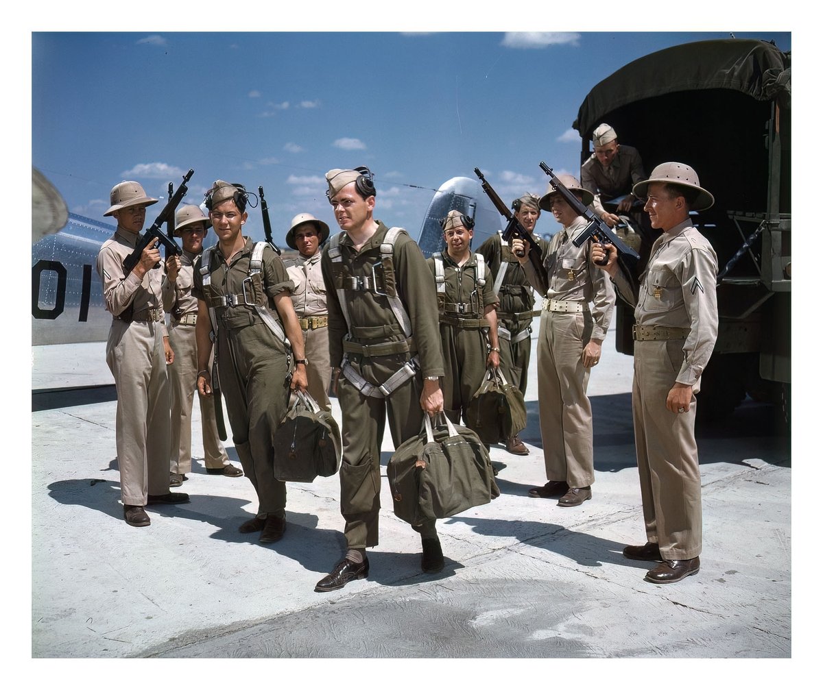 thevidgoo's tweet image. The Norton bombsight was a closely guarded secret. Here bombardier cadets carry the instrument out to their aircraft at a US airfield in California. ca. 1942-45.