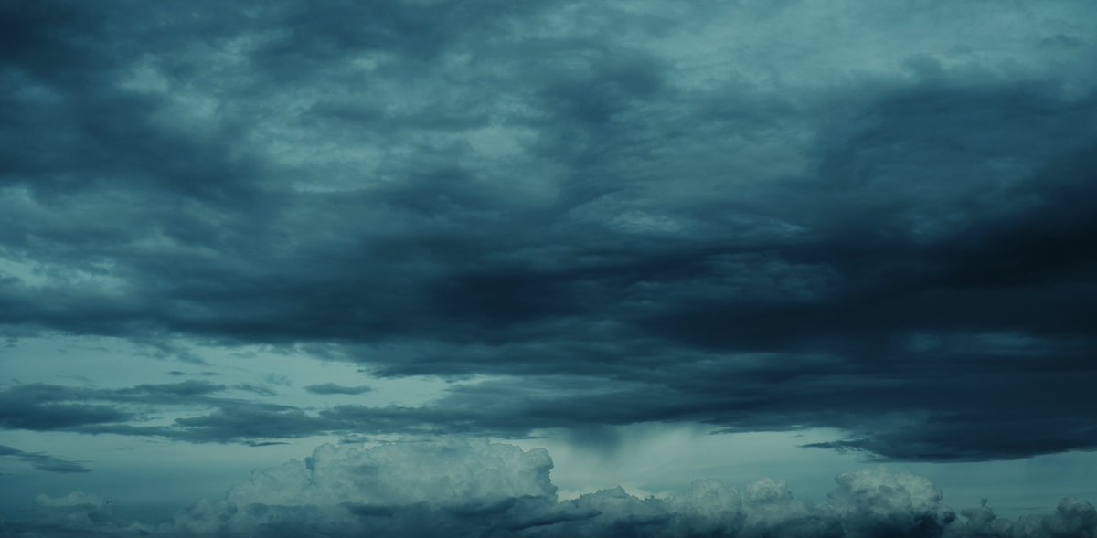 NOTHING_Yukun's tweet image. 📸来自天空⛈️