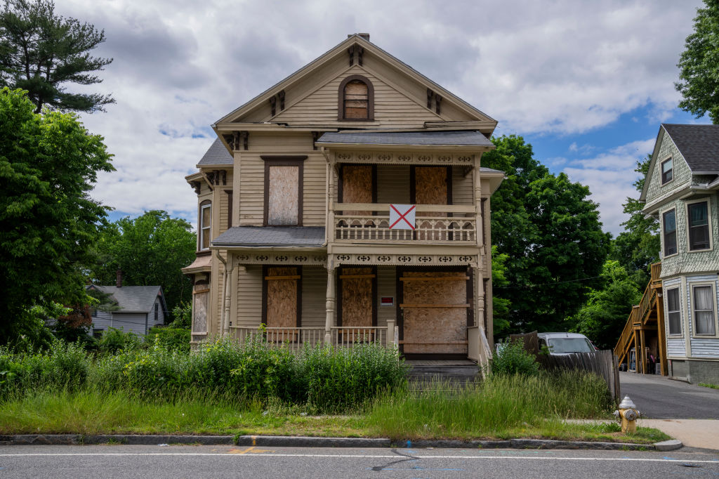 What is deed fraud and how can you protect yourself? wate.com/news/what-is-d…