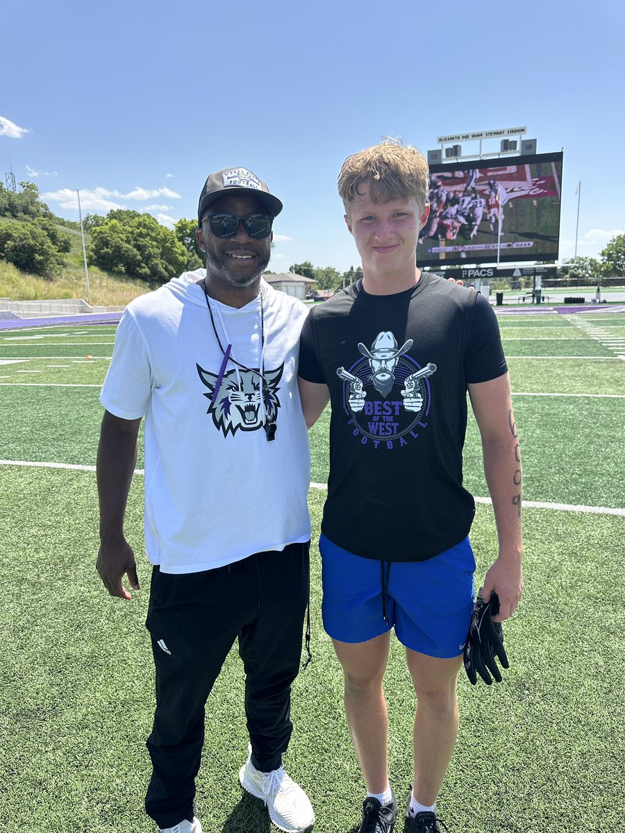 _BrockHawkins's tweet photo. @weberstatefb “Best of the West” was great! Thanks to @txute12 @skyler_ridley @mmental7 for hosting an awesome camp and sharing some great advice afterwards. I look forward to coming back! @OremHSFootball @lancereynoldsjr @Andy_Pham1 @BlairAngulo @utahpreprag @PrepRedzoneUT https://t.co/XHt2Uxo5Mm
