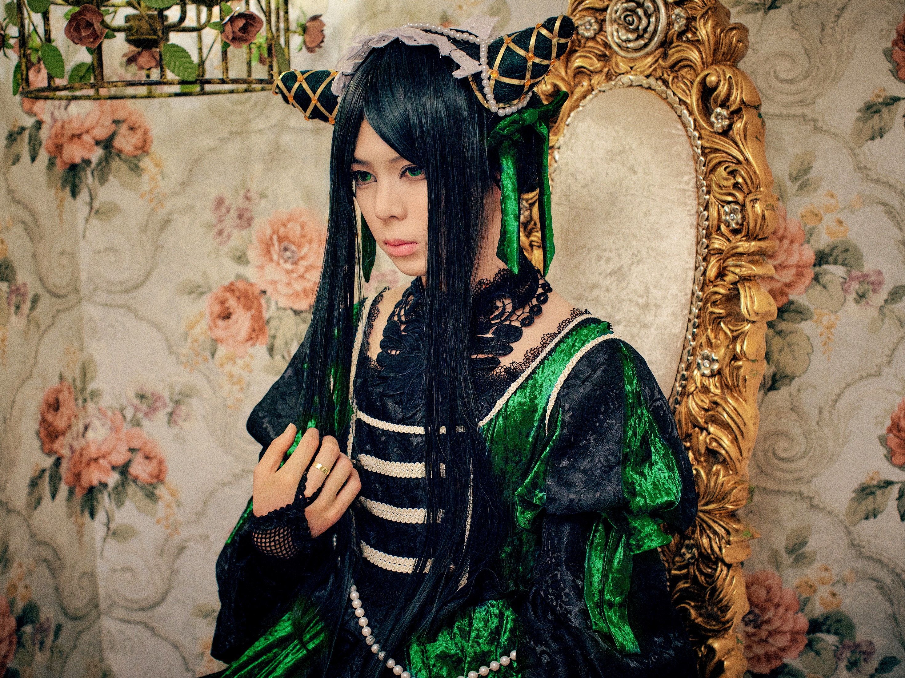 龍宮城「黒執事」 黒盤 音楽】TV 黒執事 -緑の魔女編- ED「WALTZ」/龍宮城 【期間生産