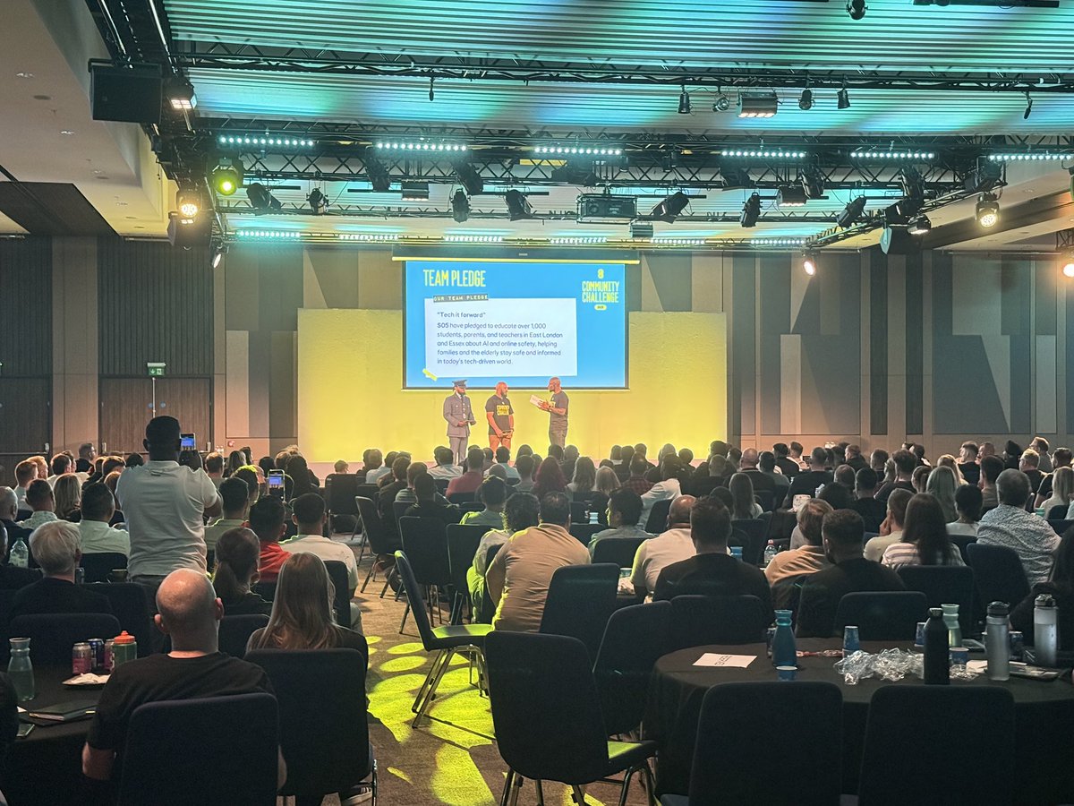 On Thursday, I had the chance to speak out at the <a href="/EE/">EE</a> conference; celebrating the best of EE but also how we both aim to work with young people about Cyber security and AI. An amazing experience !!

<a href="/31_air_cadets/">Tower Hamlets Air Cadets - 31 Sqn</a>
<a href="/OCLondonWing/">OC London Wing RAFAC</a>
<a href="/LondonAirCadets/">London Air Cadets</a>
<a href="/ComdtAC/">Commandant RAF Air Cadets</a>