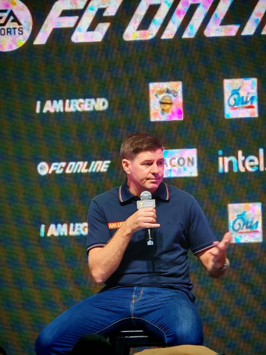 ประเทศไทยมี สตีเว่น เจอร์ราร์ด ❤️