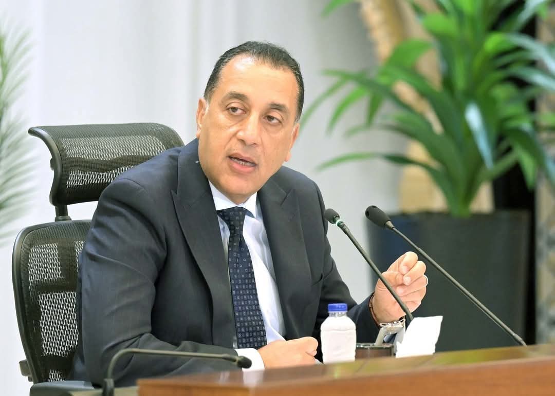 #رئيس_الوزراء يبدأ جولة تفقدية لمتابعة استعدادات البنية التحتية لاستيراد الغاز الطبيعي بمنطقة السخنة

للمزيد|facebook.com/share/p/1FqWFc…

#رئاسة_مجلس_الوزراء |#مصر