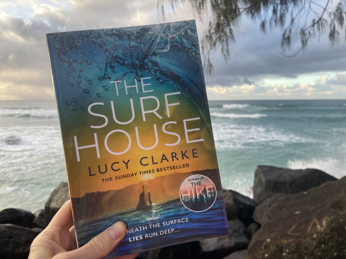 #TheSurfHouse by Lucy Clarke is a surf-themed destination thriller set in sun-drenched Morocco. Twisty, engrossing and packed with complex characters, it's the perfect read for the solstice!