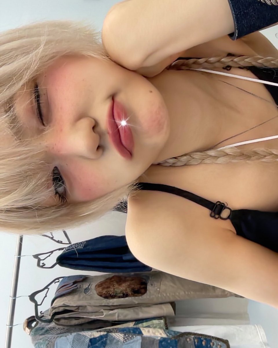jiyupic's tweet photo. kiiikiii.official IG update
#KiiiKiii #키키 #JIYU #지유 https://t.co/R7fAgq2yAi