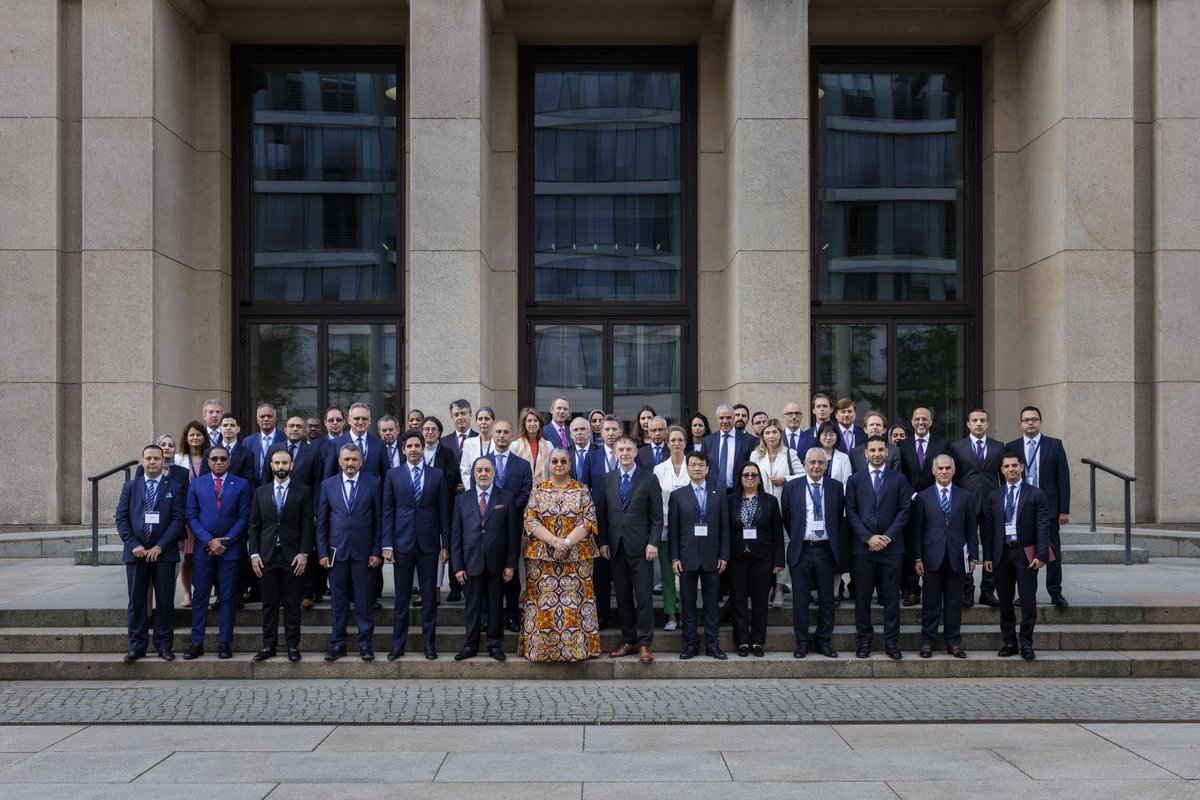Yesterday in Berlin, at the meeting of the International Follow-up Committee on #Libya hosted by <a href="/UNSMILibya/">UNSMIL</a> and Germany, the #EU joined international partners in expressing strong support for <a href="/HannaTetteh/">Hanna Tetteh</a>’s efforts to revive a Libyan-led, Libyan-owned inclusive political