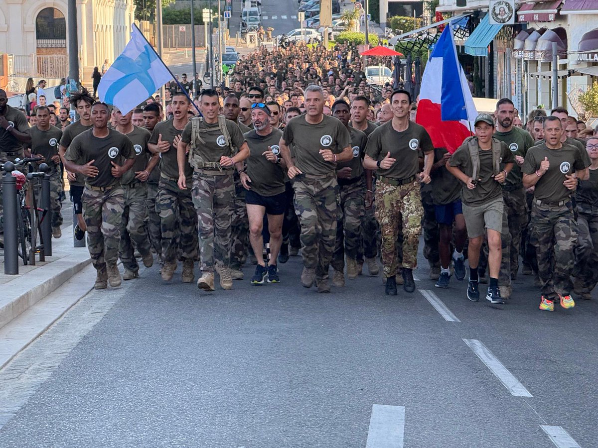 Commissariat des armées (@scarmees) on Twitter photo 🇫🇷Pour nos Blessés, notre soutien ne faiblit pas !
Le Commissariat des armées est fier de contribuer chaque jour à leur accompagnement : unis dans l’effort, solidaires dans l’épreuve.
Ce matin le Groupement SCA de Marseille réunit 750 coureurs avec le Gouverneur.
#AvecNosBlessés 🇫🇷Pour nos Blessés, notre soutien ne faiblit pas !
Le Commissariat des armées est fier de contribuer chaque jour à leur accompagnement : unis dans l’effort, solidaires dans l’épreuve.
Ce matin le Groupement SCA de Marseille réunit 750 coureurs avec le Gouverneur.
#AvecNosBlessés