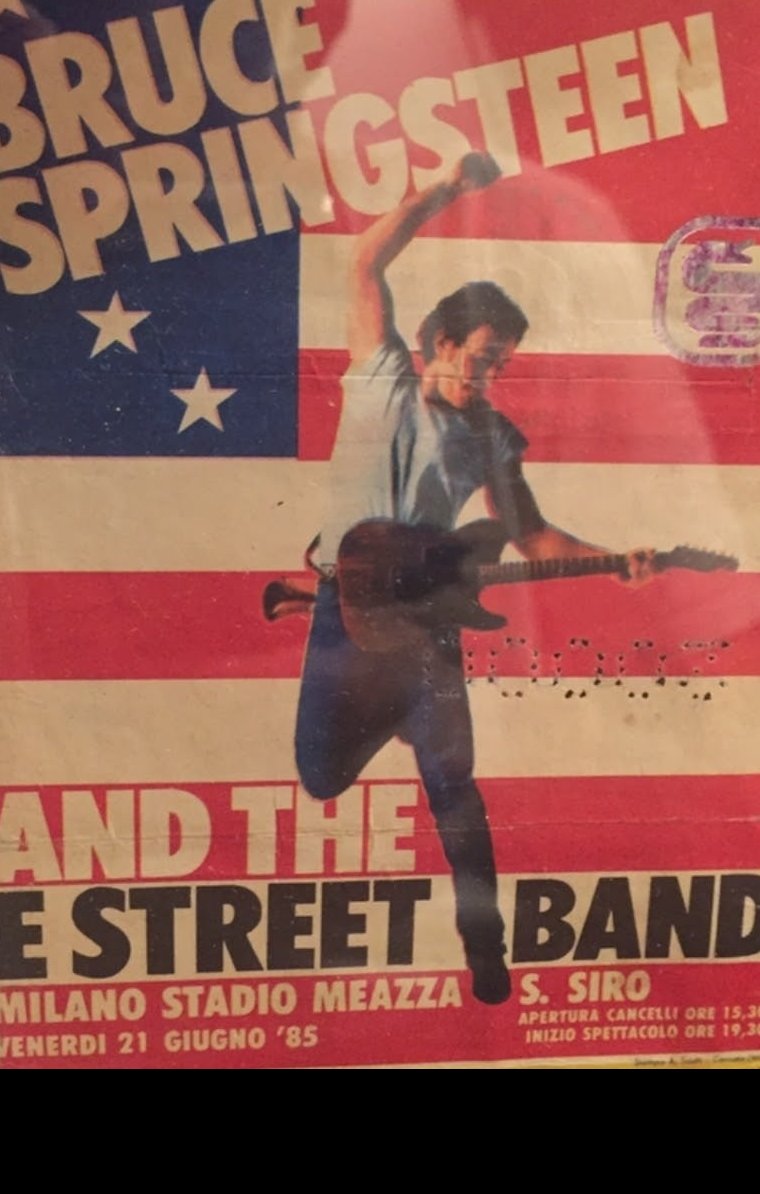 KillerJoe67's tweet image. 40 years ago!
My first time with Bruce! ❤️❤️❤️
#springsteen 
#springsteenfans
#springsteentour1985
#bitusatour1985