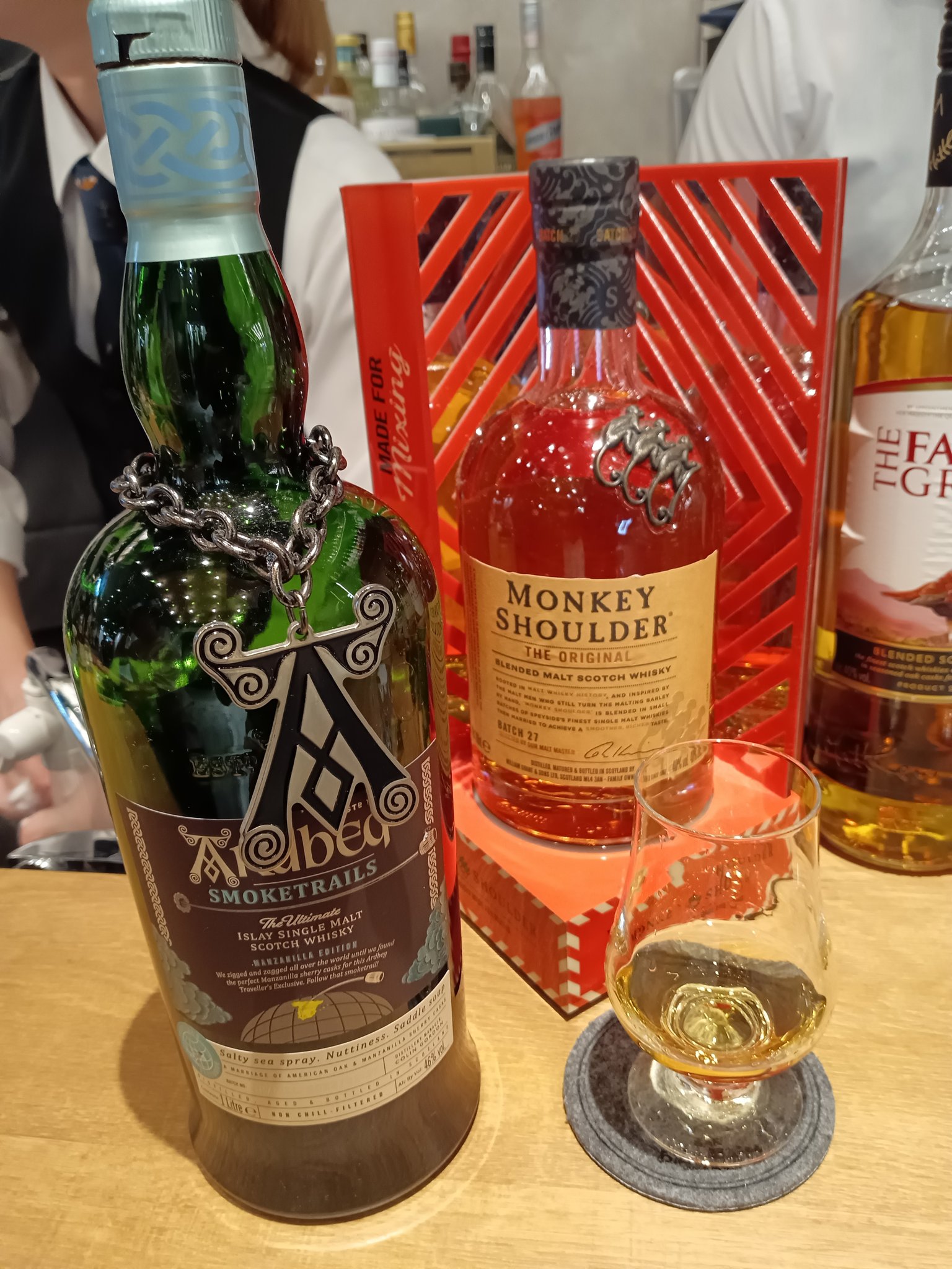 アードベッグ スモークトレイルズ マンサニージャカスク エディション