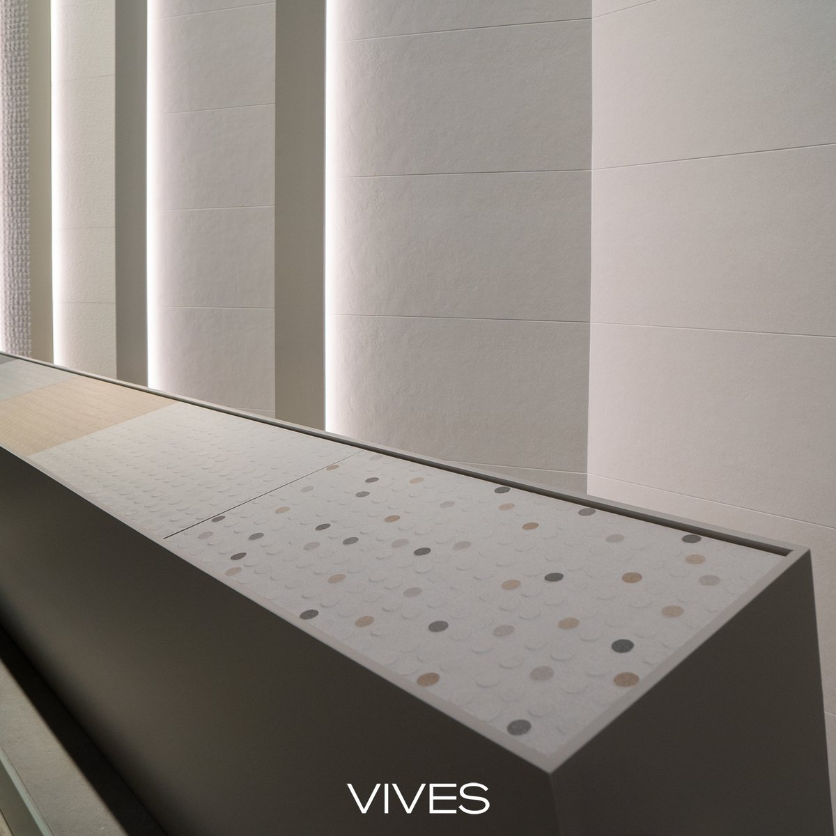 Style and personality with Points porcelain stoneware, an elegant circular relief for walls available in five colours and in two sizes: 30×60 cm and 29.3×59 cm, from the Duo collection. ow.ly/na3s50Wc88a #walltiles #vives #tileslovers #interiordesign #walls #interiordesign